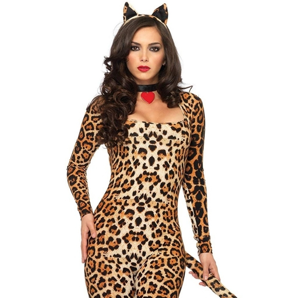 SOLD
Leopard print jumpsuit